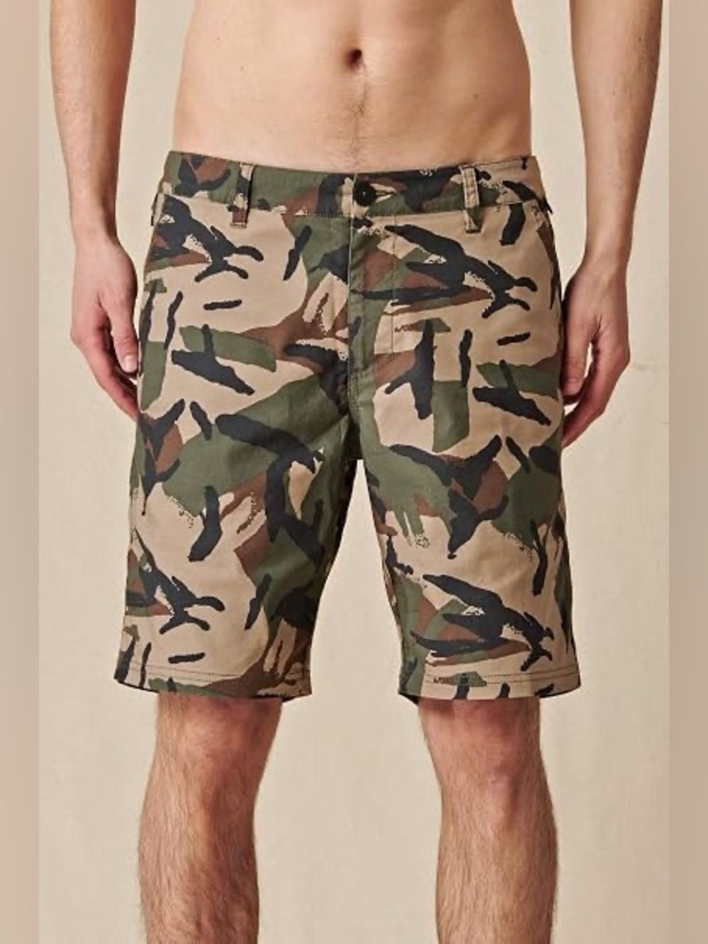 GLOBE MENS ANY WEAR WATER-RESISTANT WALKING SHORTS NWT 30 OLIVE CAMO